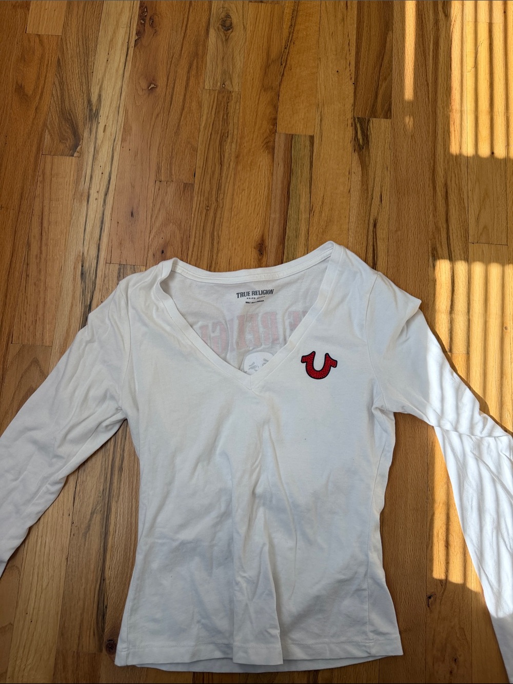 True Religion White Long-Sleeve V-Neck Tee with Red Horseshoe Patch
